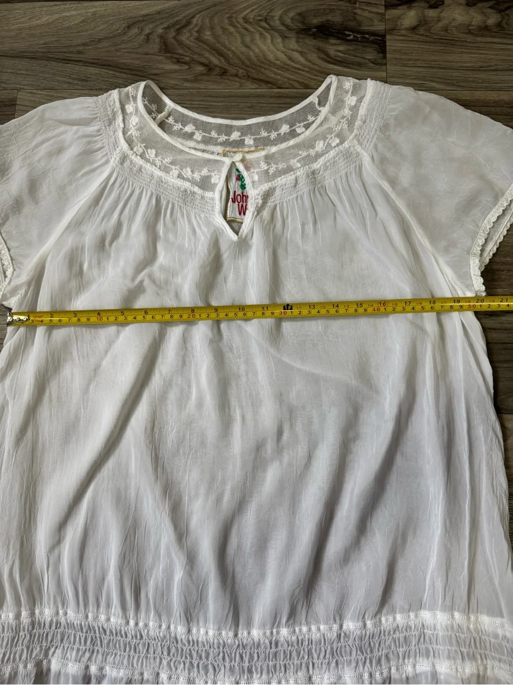 Johnny Was Lace Trim Peasant Blouse in White Delicate Bohemian Size Large - Picture 5 of 8